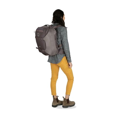 sojourn-porter-travelpack30-brindlebrown-8